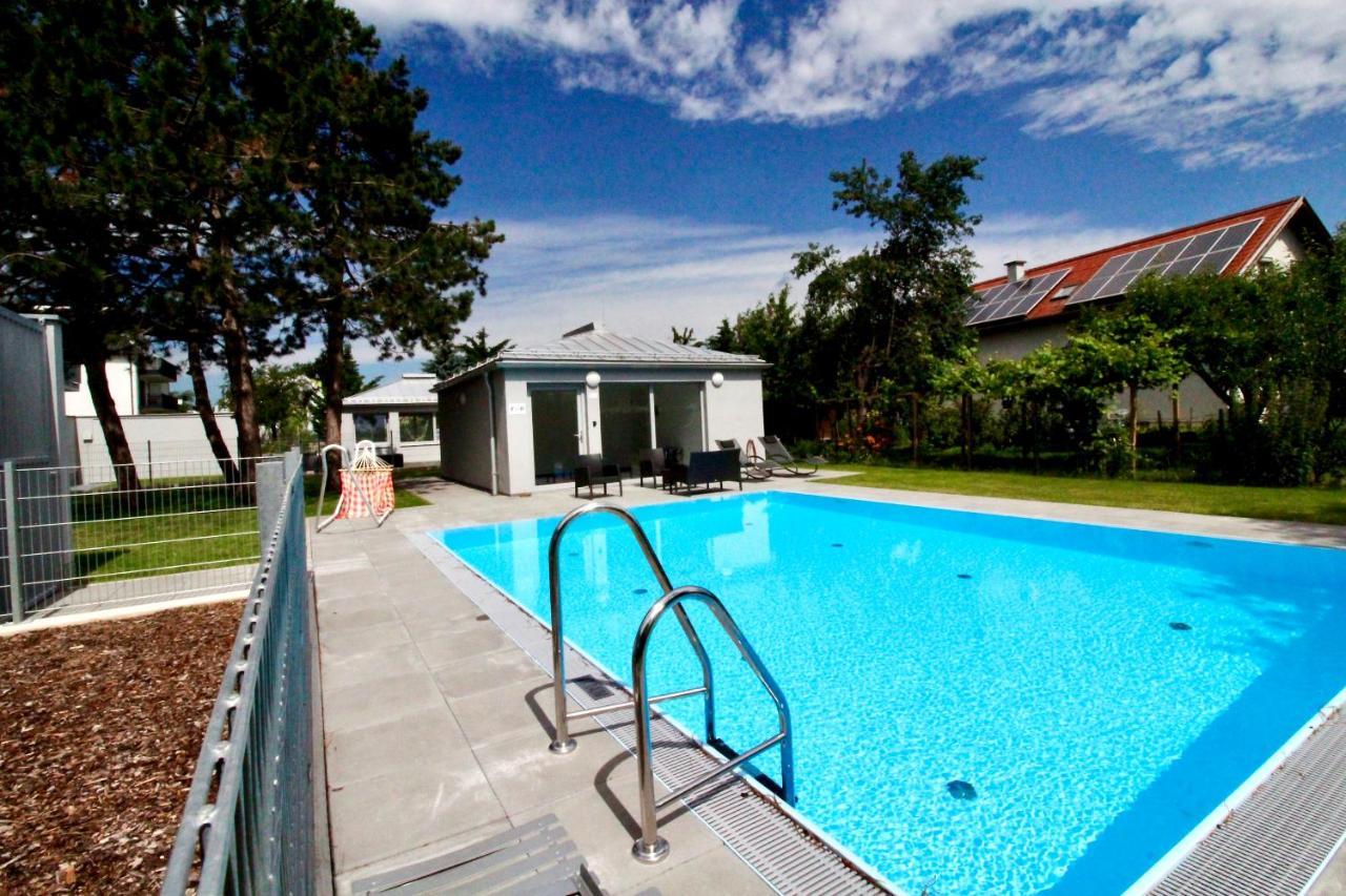 Maureen Lovely 2 Bedroom Unit With Community Pool Wina Bagian luar foto